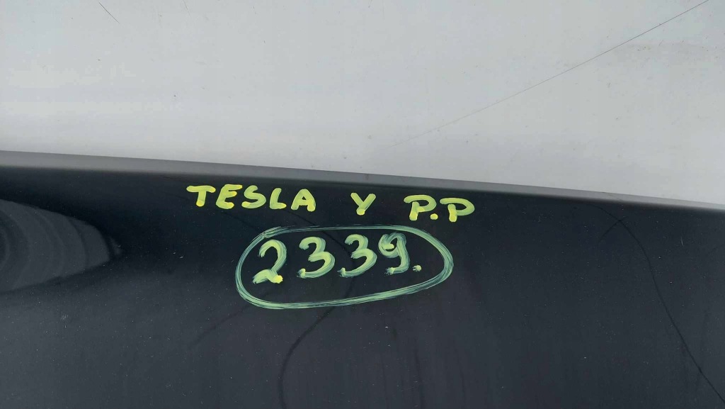 Tesla model y крыло  правый  перед передний 2339 Недорого