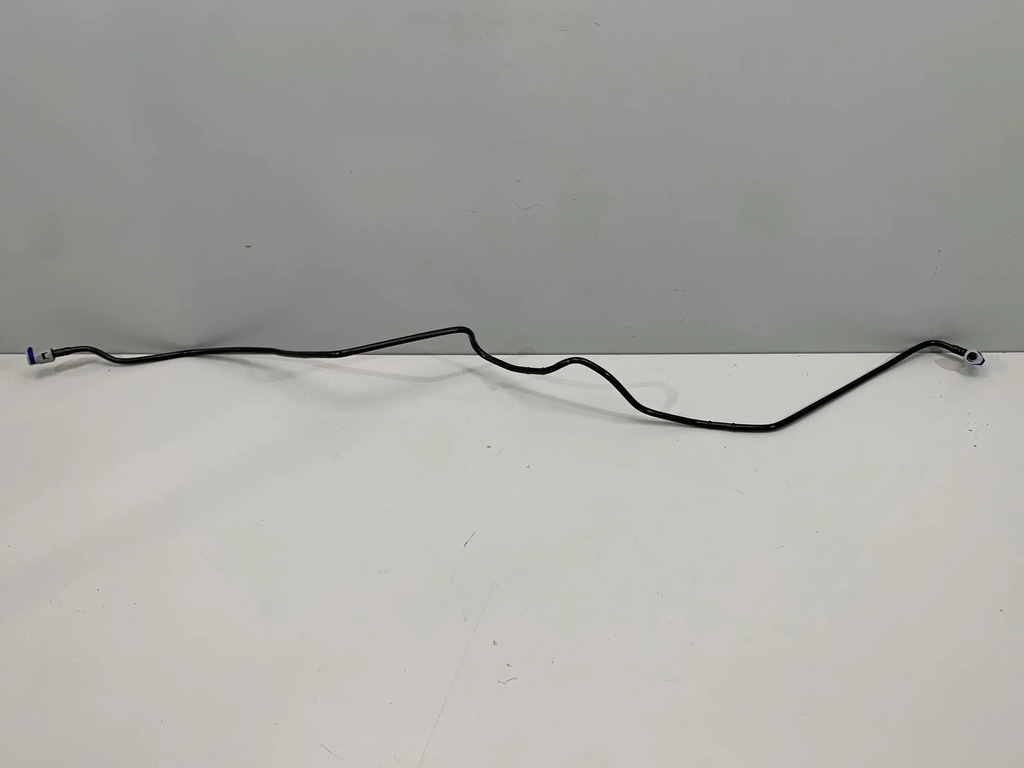 фото №1, Porsche 911 992 шланг трубка топлива обратка 992121638