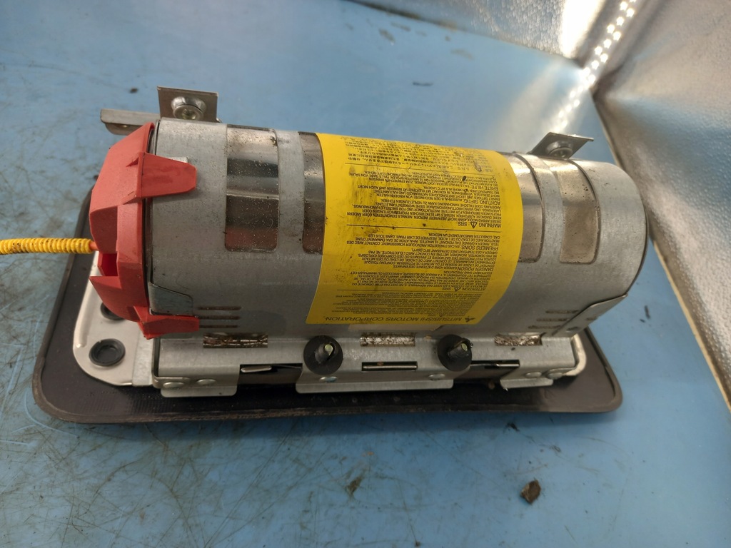 фото №4, Подушка пасажира mitsubishi carisma 97r hb