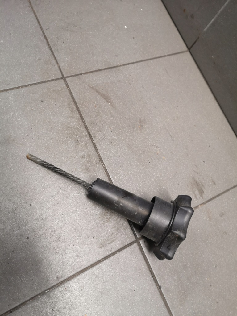 фото №1, Кронштейн колеса запасного audi a6 c5 8l0803899b