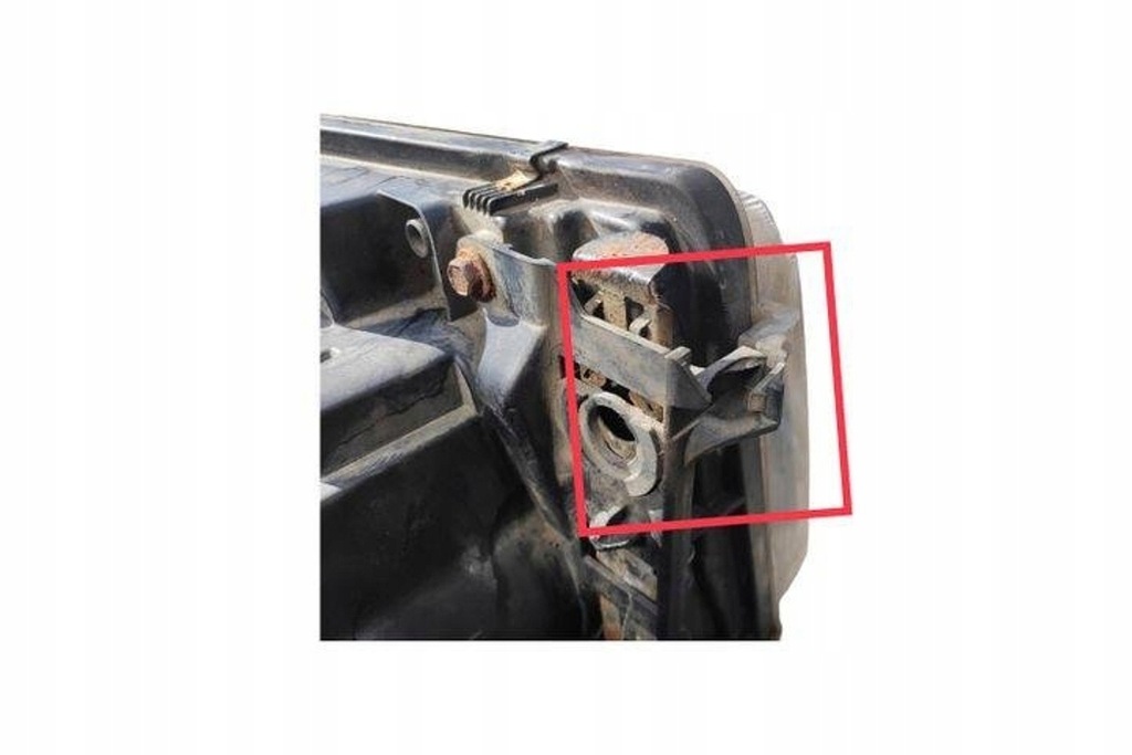 фото №10, Лампа левая передняя land rover range rover sport l320 23782500 2.7l