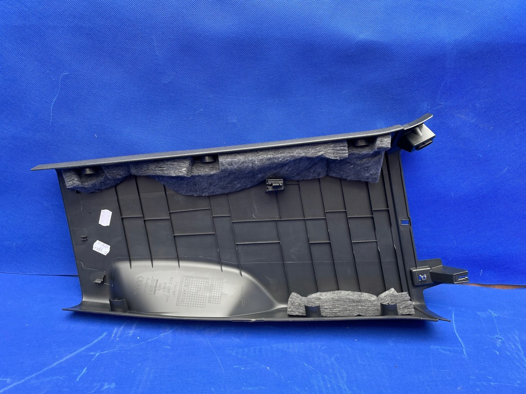 фото №8, Audi e-tron 55 обшивка левая защита стойка среднего левый 4ke867239