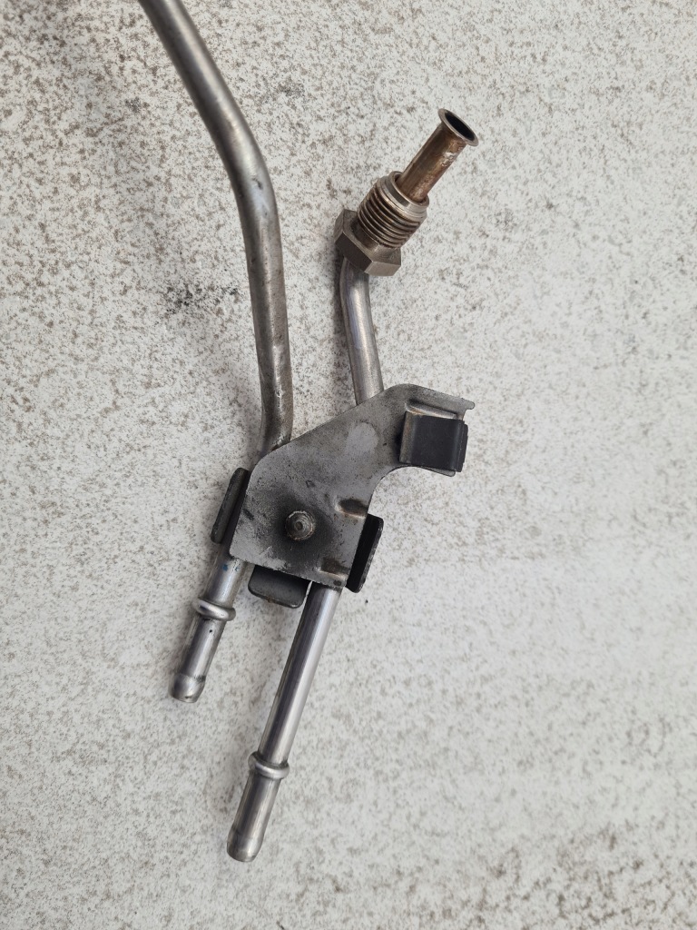 фото №4, Citroen c4 ii 1.6 hdi трубки провода выхлопных газов