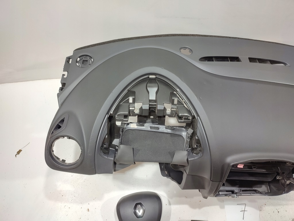 фото №3, Clio iv приборная панель консоль подушка безопасности подушки безопасности ремни