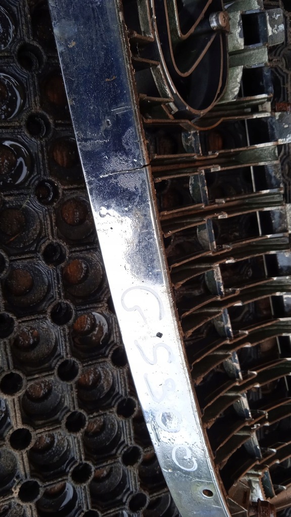 фото №8, Lexus gs 300 gs300 mk2 lift 00-05 решітка радіатора решітка радіатора