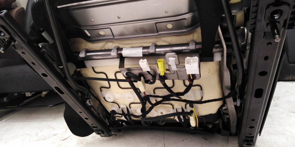 фото №7, Toyota corolla e21 lift kombi сиденья сиденье обивка дверь туннель