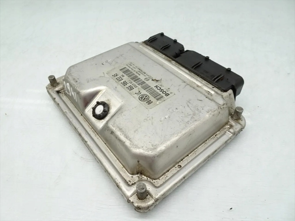 фото №1, Vw passat модуль модуля управляющего двигателя 2.3 v5