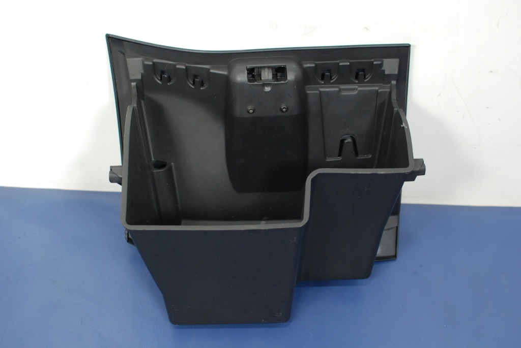 фото №3, Ford fiesta vii бардачок пассажира europa