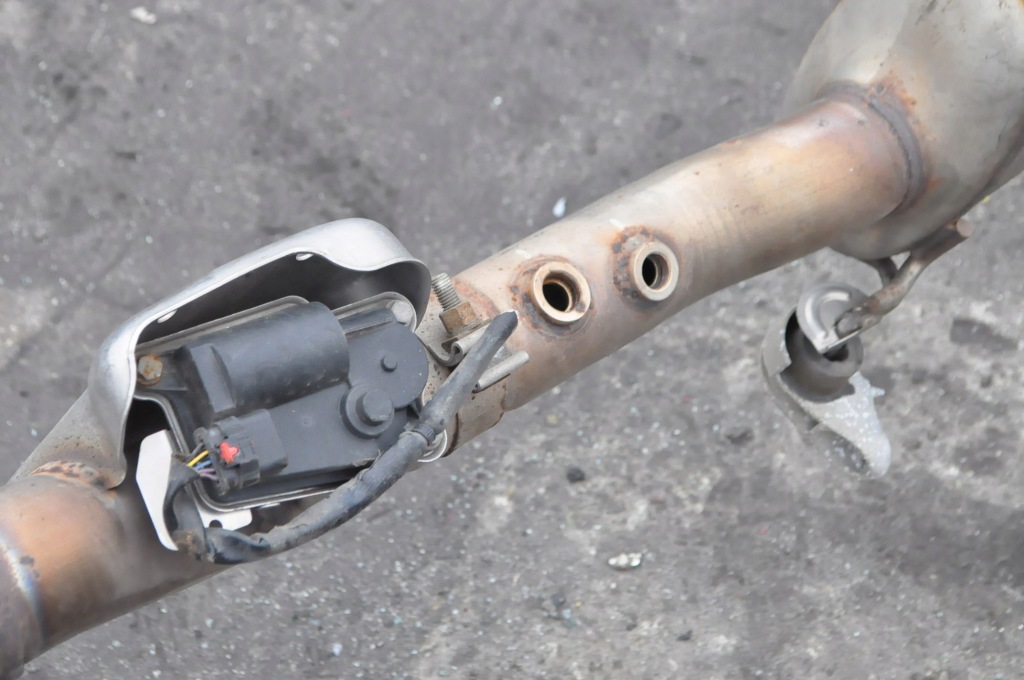 Land rover discovery l462 3.0 d гаситель выхлоп конечный 82653637 Доставка