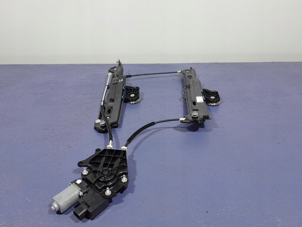 Купить Bmw 2 f44 подъемник стекло задний  правый 5a01d22