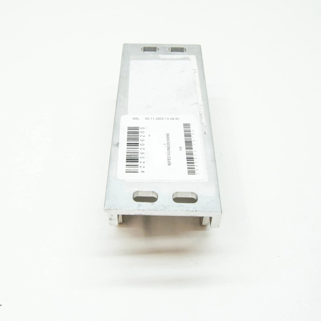 Mercedes-benz s w223 передня частина правий mounting rail a2236206200 oem Зі Шроту