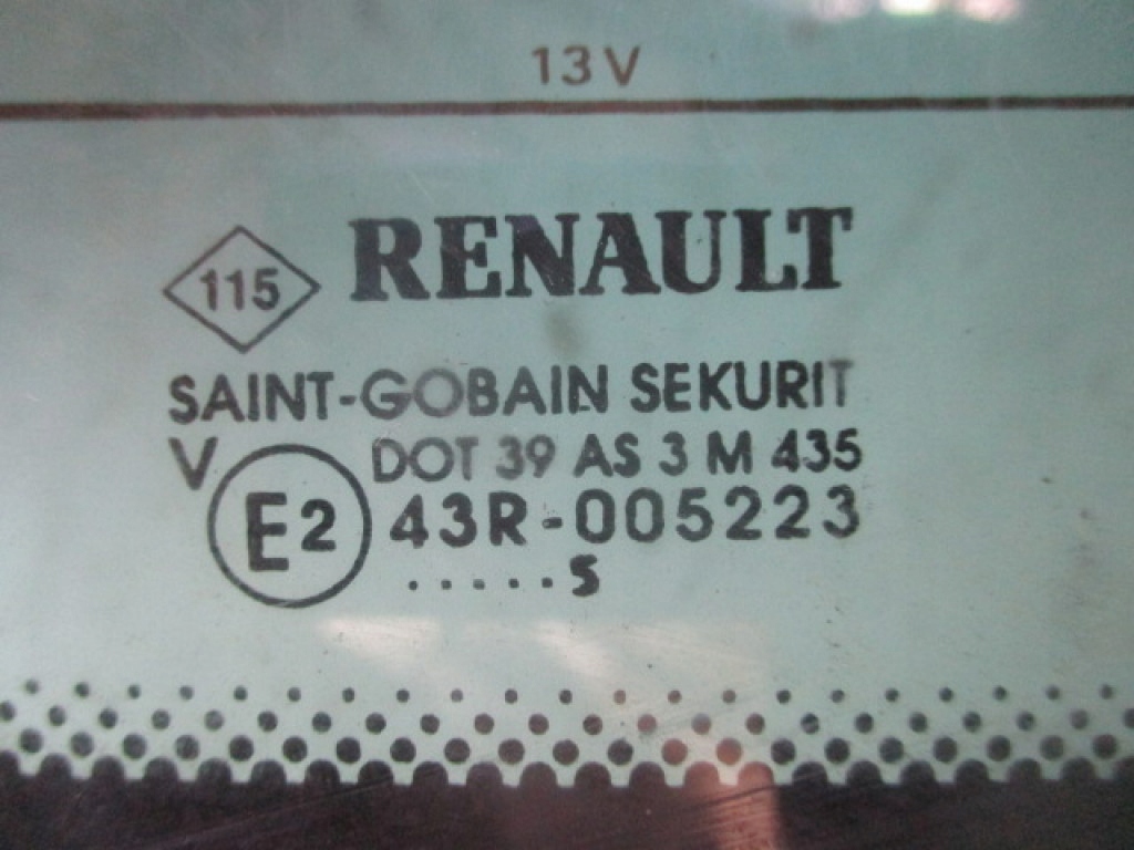 Renault megane 2 кабриолет  стекло задняя оригинал с подогревом Цена