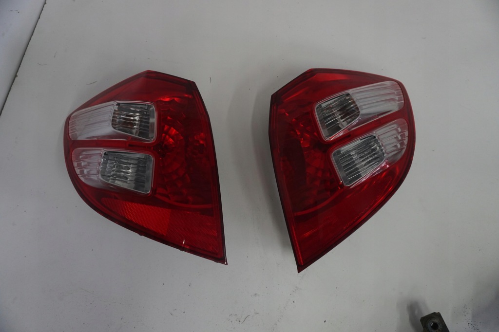 фото №1, Honda jazz fit iii ge6 лампи задні stanley p7030