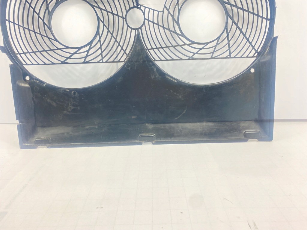 Захист вентиляторів радіатора mercedes w124 e280 e320 300e-24 300e 260e Зі Шроту