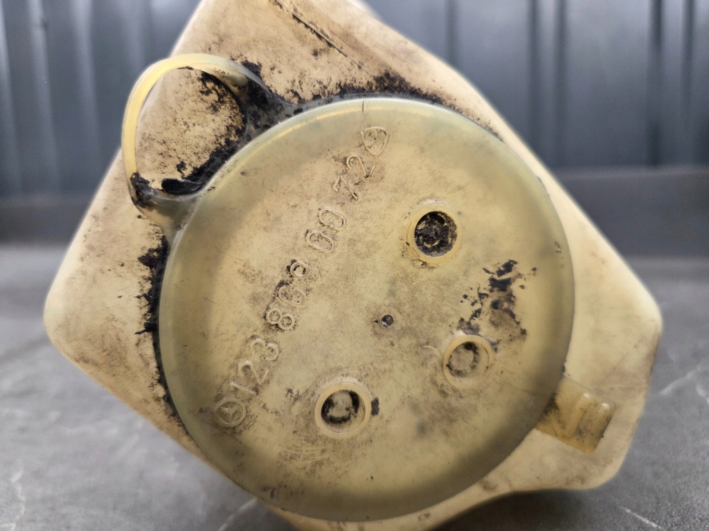 1238690720 бак жидкость омывателя mercedes w123 2.5b универсал 85r Киев