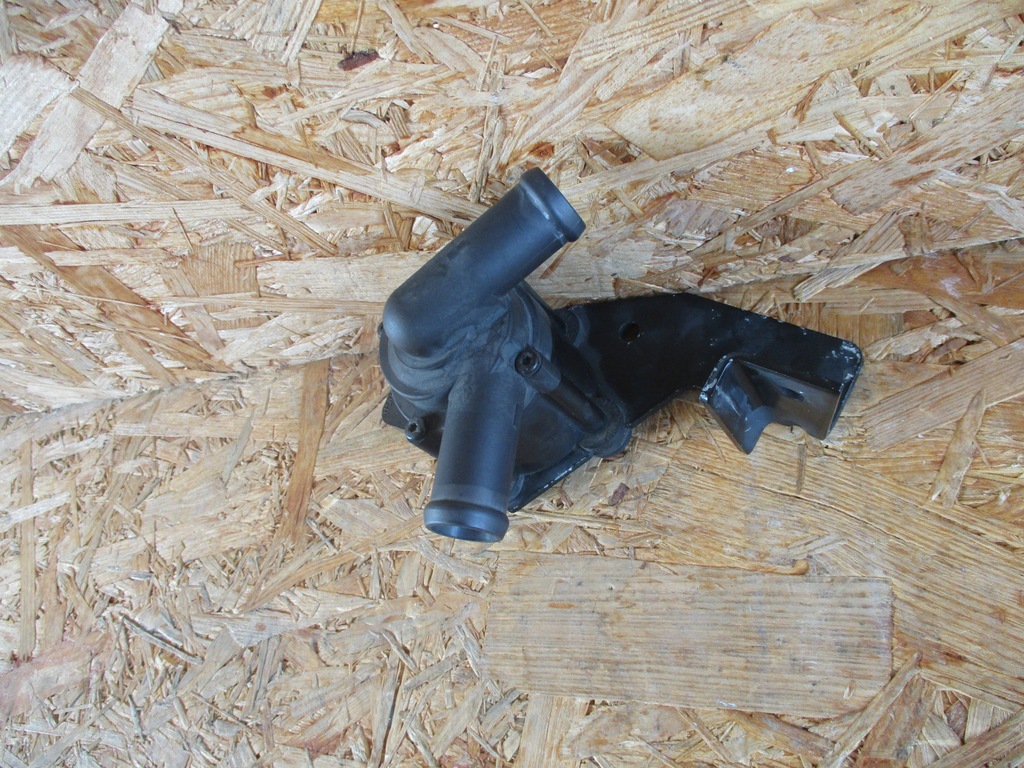 фото №4, Помпа wody audi 03l965561