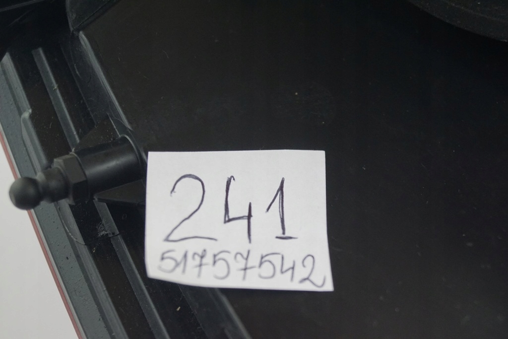 фото №7, Лампа правая задняя задняя fiat bravo ii 2 51757542 europa