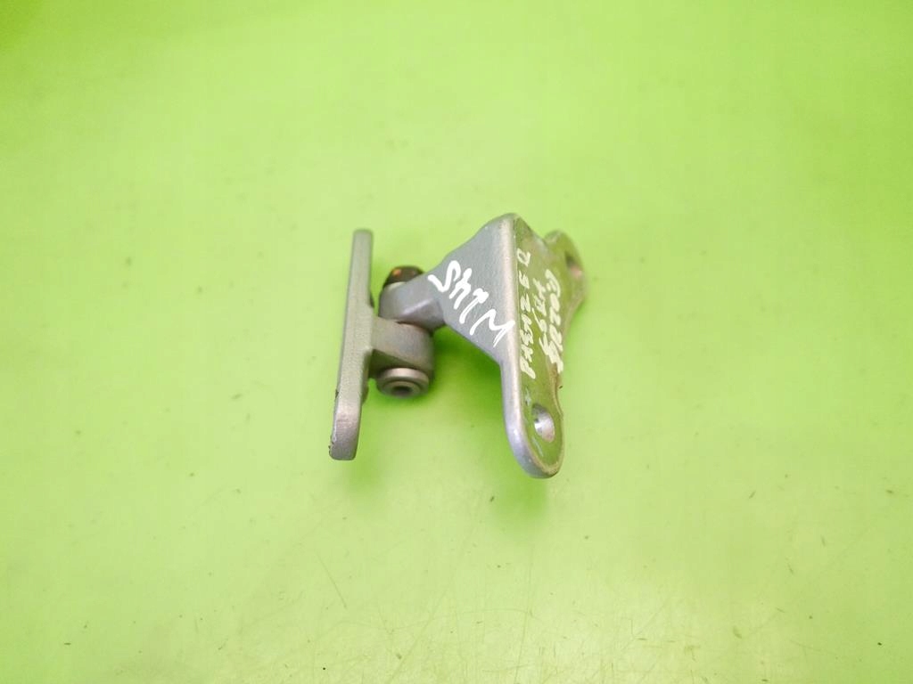 фото №1, Петля дверь правый перед góra mercedes w245 b180