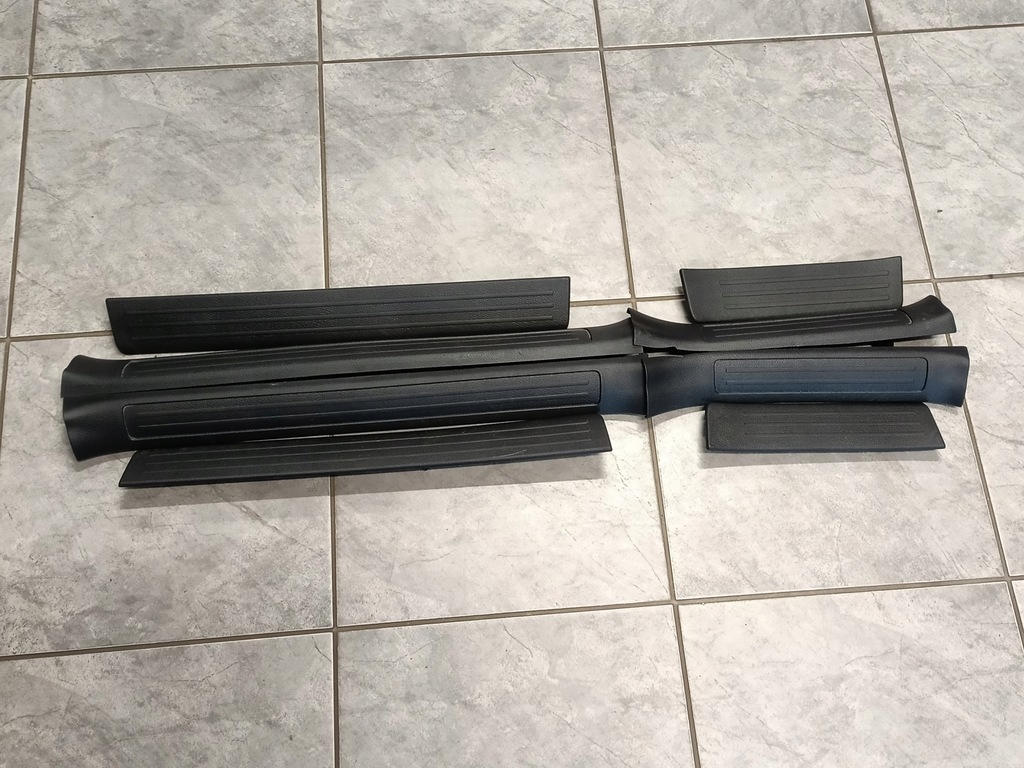 фото №1, Комплект накладка накладки поріг mazda 3 bl 5d