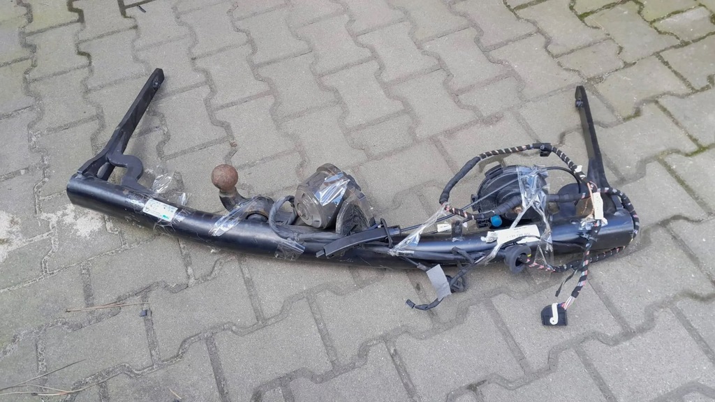 фото №6, Hak буксирувальний 3v0803881a skoda superb b8