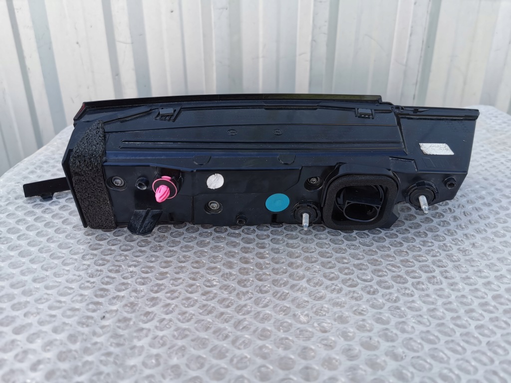 Land range rover sport 3 l461 23- фара задняя правый  led w крышке Цена