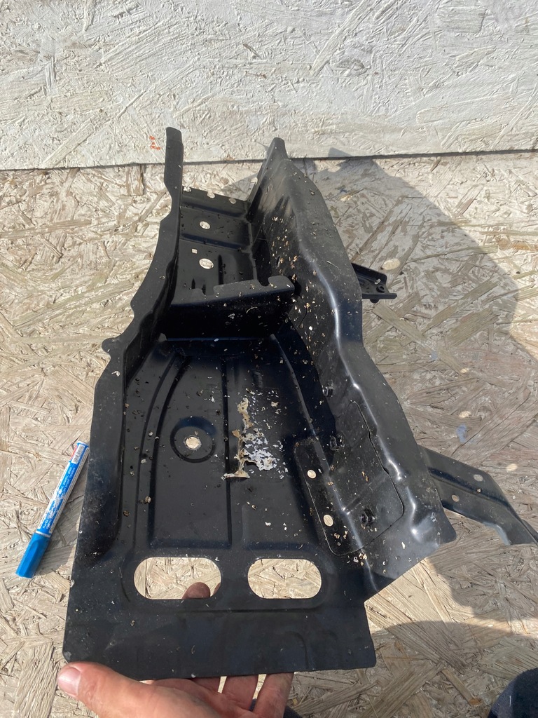 фото №12, Обшивка подкрылок koleos ii 2 641100599r