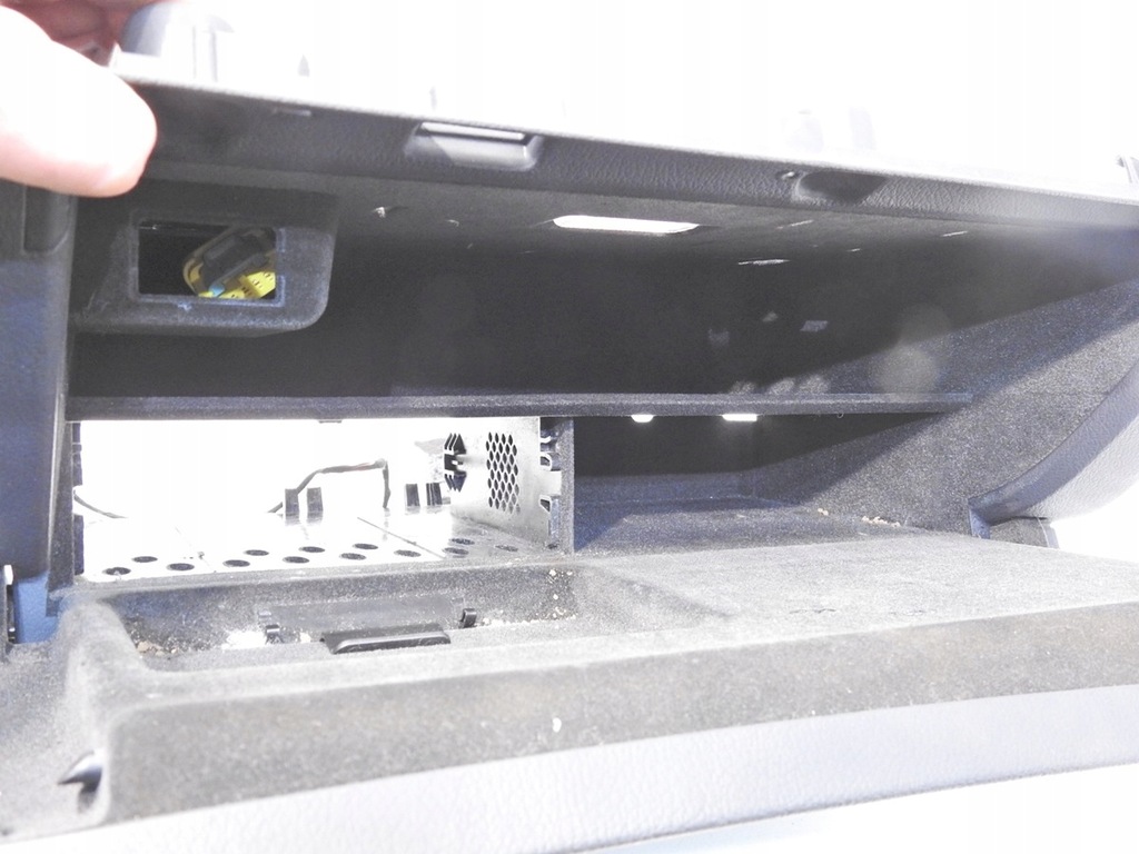 фото №8, Бардачок audi a6 c6