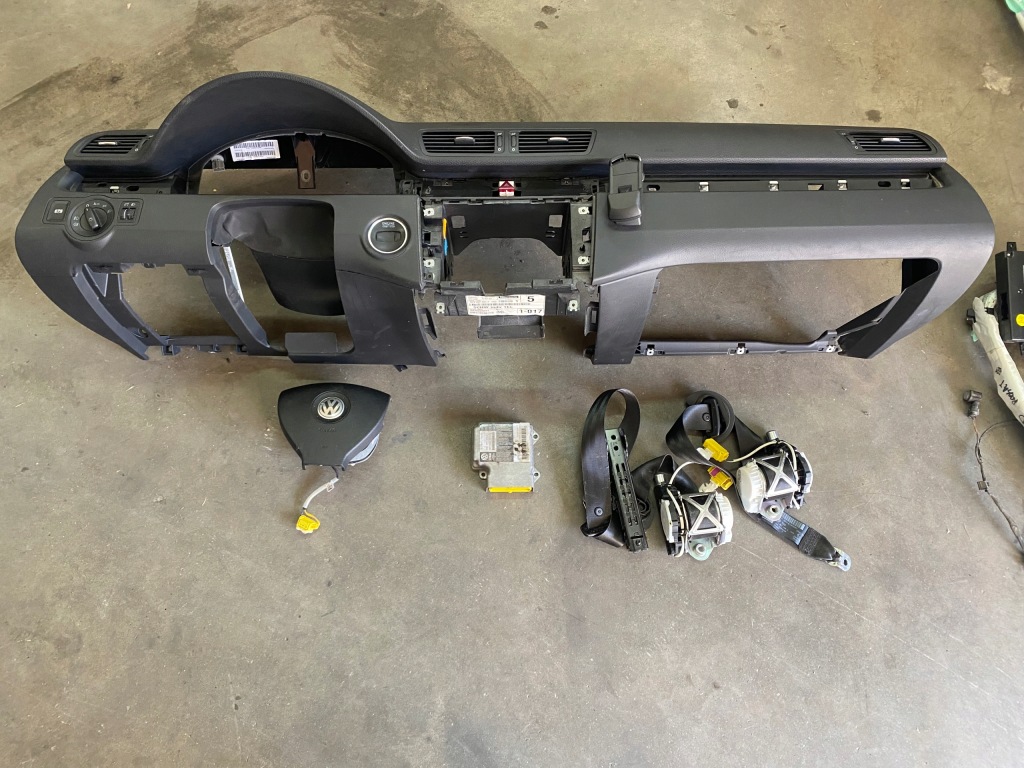 фото №1, Приборная панель подушки безопасности подушка безопасности vw passat b6 комплект