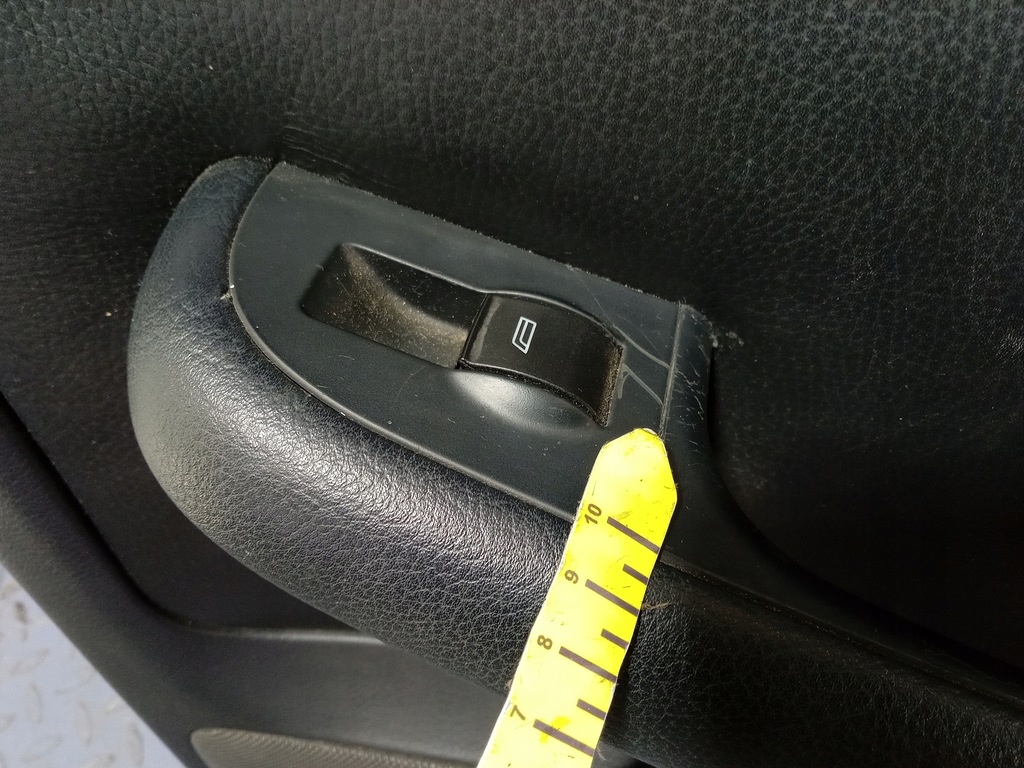 фото №10, A6 c5 avant оббивка двері задня права шторка