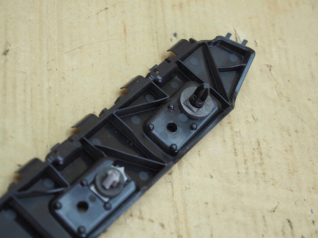 фото №12, Ford kuga iii mk3 2021 напрямна бампера задня лівий