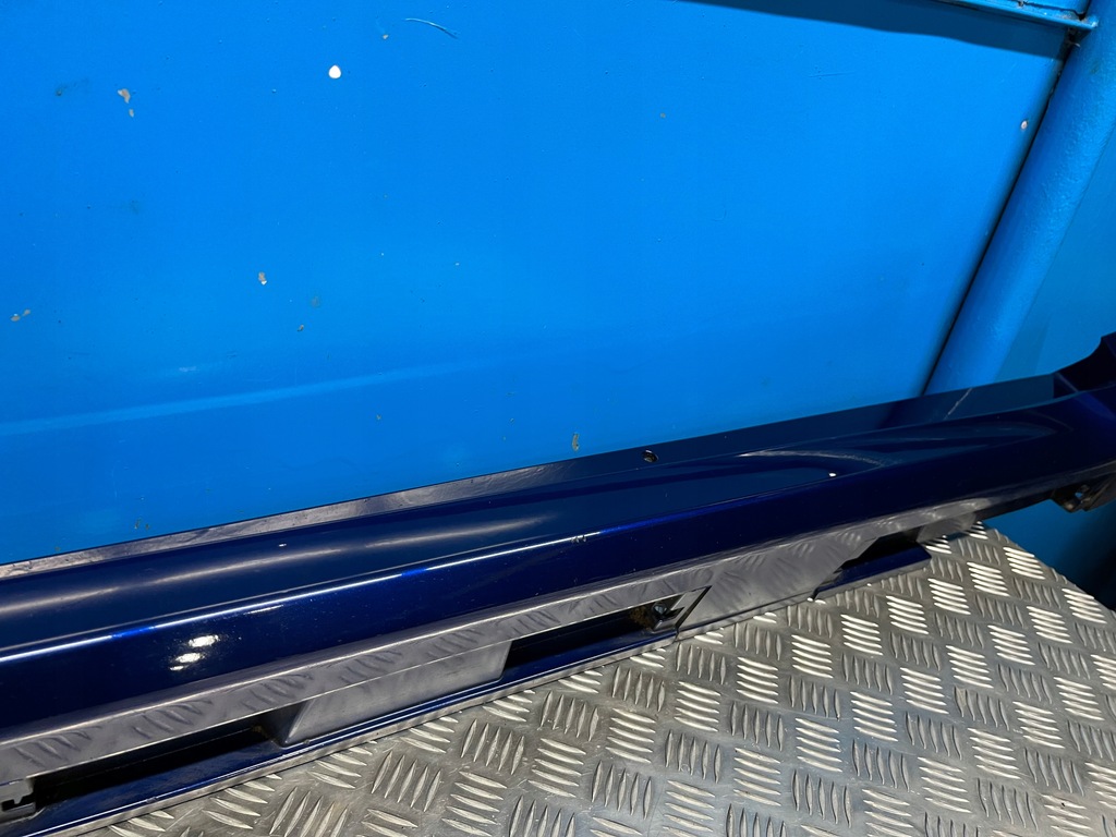 фото №4, Toyota avensis t29 права накладка молдинг поріг