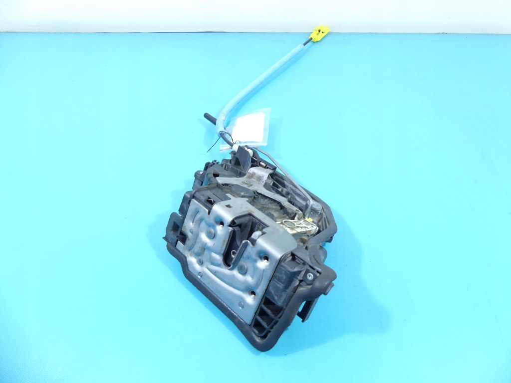 фото №1, Замок перед правий 7281934 bmw 2 f45/f46 14-22
