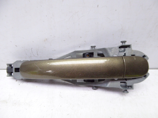 фото №1, Roomster 5j lift 10-15 ручка наружная перед правая 5d