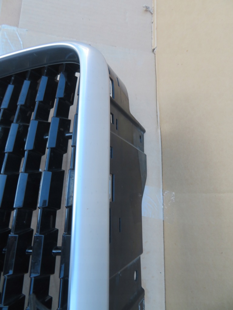 фото №11, Решітка радіатора решітка радіатора pod камера volvo xc60 ii r-design 31457464