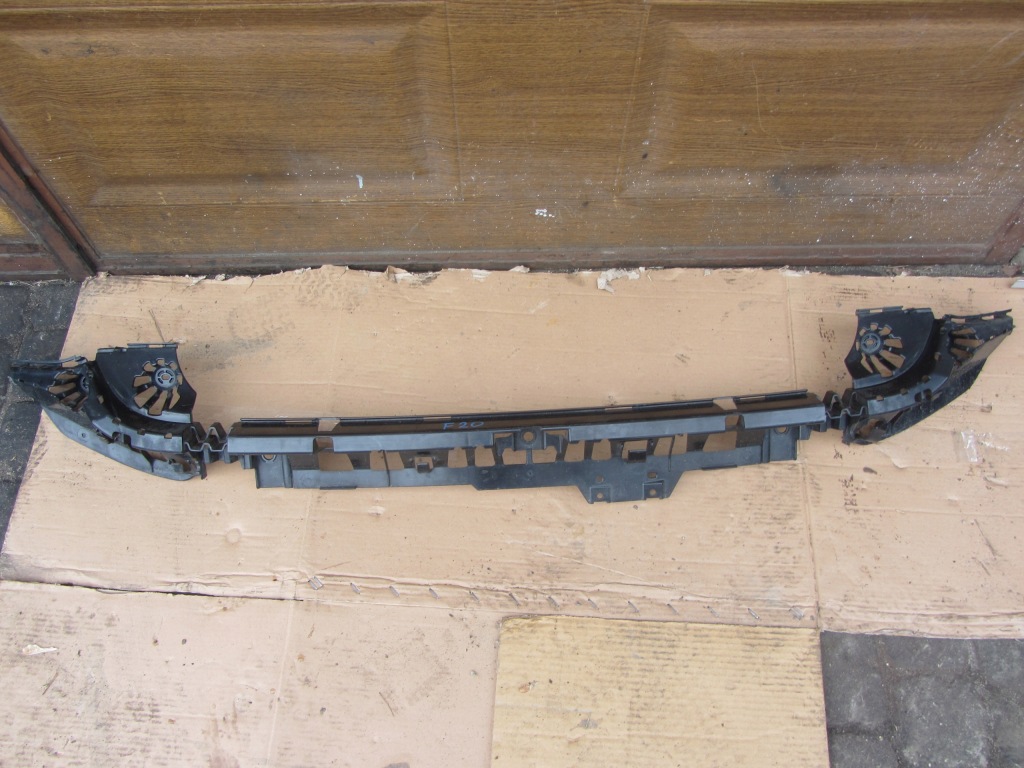 фото №1, Направляющая бампера заднего задняя средний bmw f20