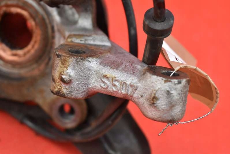 фото №7, Поворотний кулак ліва перед alfa romeo gtv 2.0 16v 95r