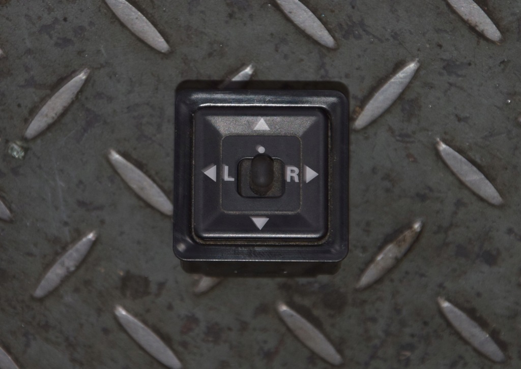 фото №1, Перемикач регулювання дзеркал mitsubishi colt iii