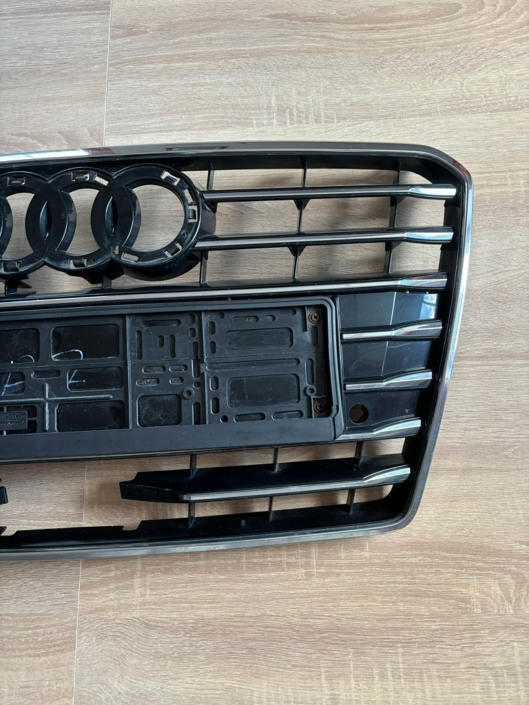 Решётка радиатора решётка  радиатора радар audi a7 2010-14 4g8853651c/d Оригинал
