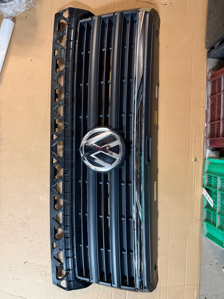 фото №1, Vw crafter ii решітка радіатора решітка радіатора оригінал