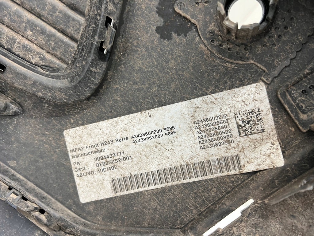 фото №11, Mercedes eqa a243 w243 бампер передний 21-