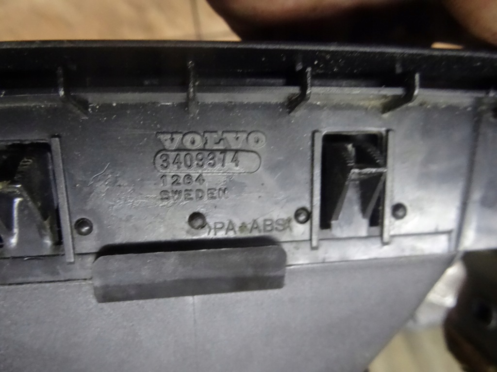 фото №4, Volvo v70 2.4d 04' ґрати обдув 3409374