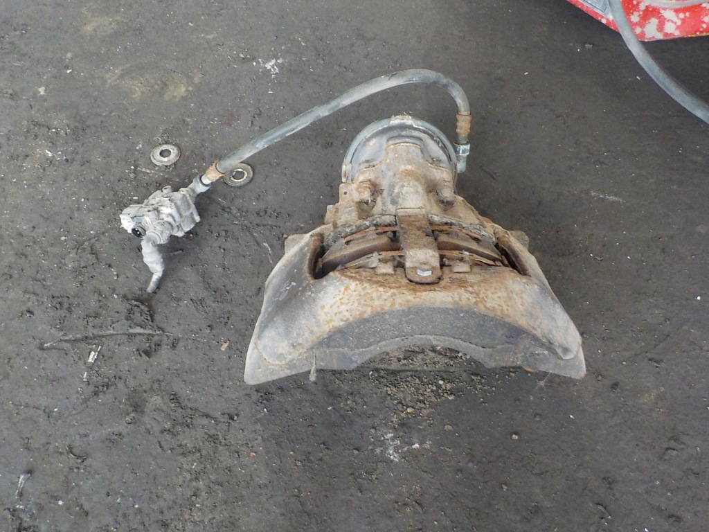 Суппорт правый перед renault premium dxi 11 Оригинал