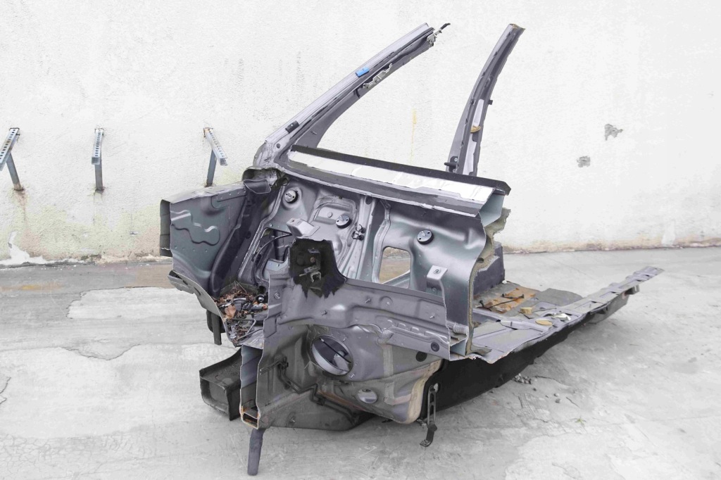 фото №1, Порог блок двигателя передний mercedes w221 цвет 792