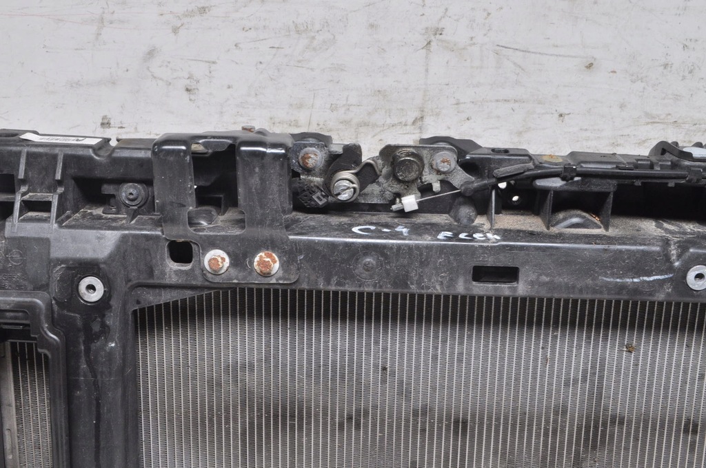 фото №8, Citroen c4 iii e-c4 136km pas передний комплект 9823718480 / 9826929880