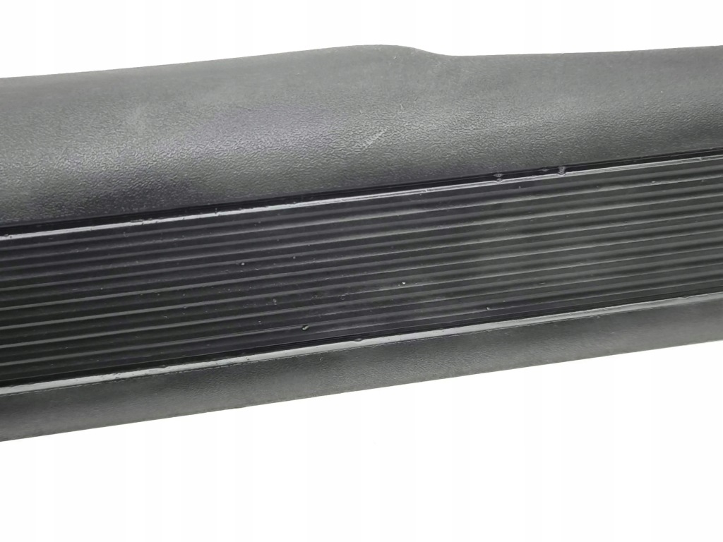 Volkswagen id.3 2021 накладка поріг двері передніх 10a853372b Недорого