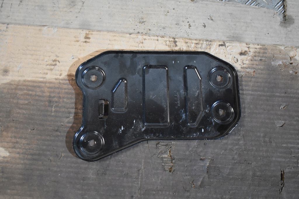 фото №1, Idealna основа акумулятор mercedes w223 1