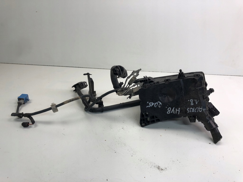 фото №15, Toyota auris ii 1.8 hyb коробка запобіжників 82662-02590