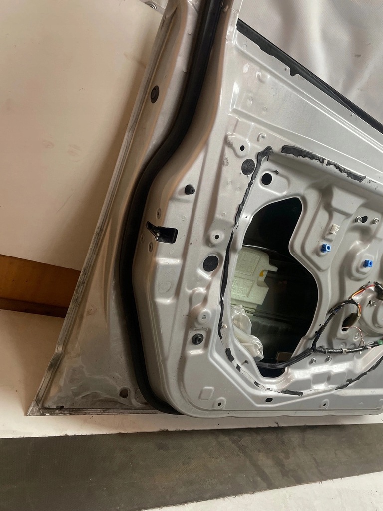 фото №12, Дверь перед передние левая nissan tiida sedan k23