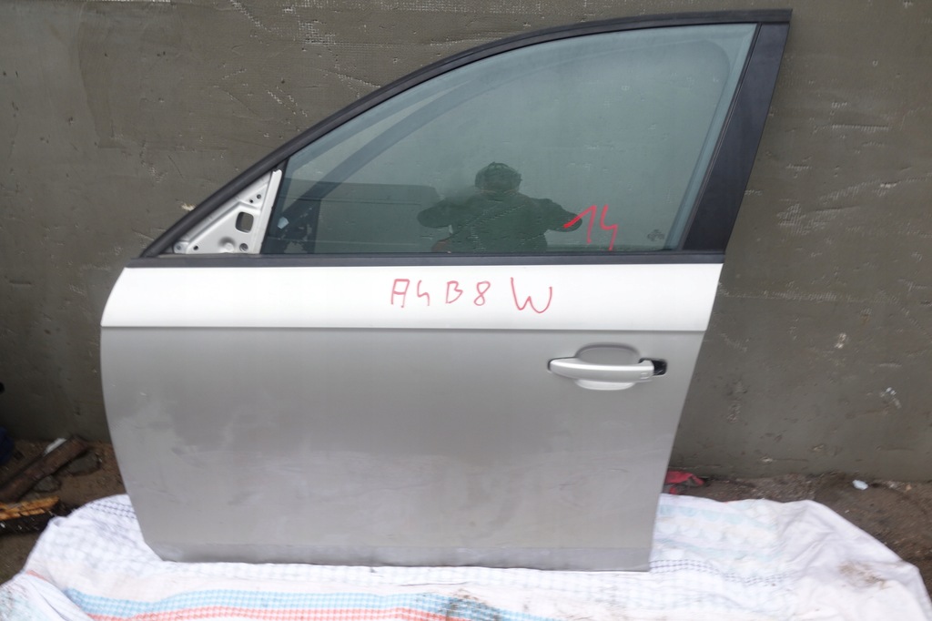 фото №1, Audi a4 b8 передние левая дверь