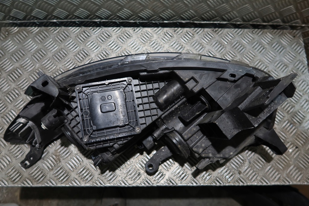 фото №13, Renault kadjar фара правий передній перед лампа uk 260107703r